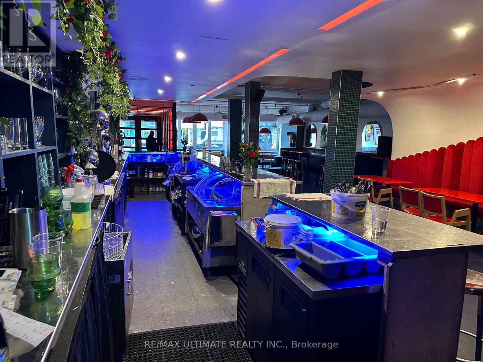 1166 Dundas Street W, Toronto, Ontario  M6J 1X4 - Photo 4 - C12472592