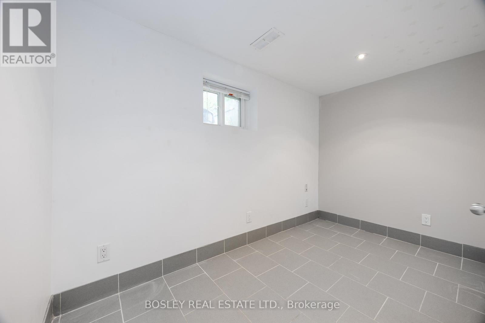 651 Cosburn Avenue, Toronto (Danforth Village-East York), Ontario  M4C 2V1 - Photo 25 - E12472630