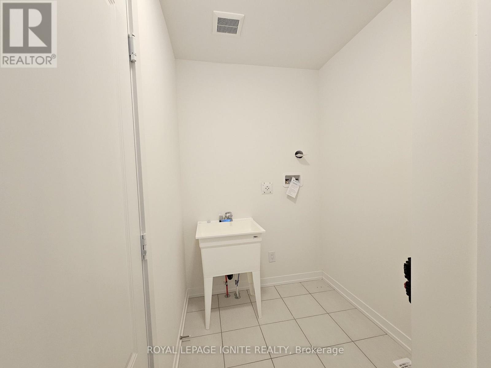 1848 Lotus Blossom Road, Pickering, Ontario  L1Y 0B6 - Photo 13 - E12472636