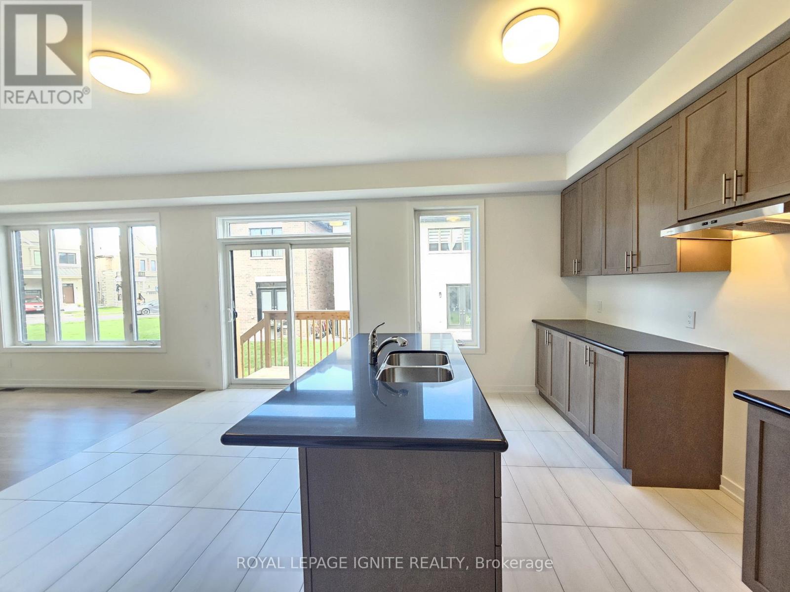 1848 Lotus Blossom Road, Pickering, Ontario  L1Y 0B6 - Photo 8 - E12472636