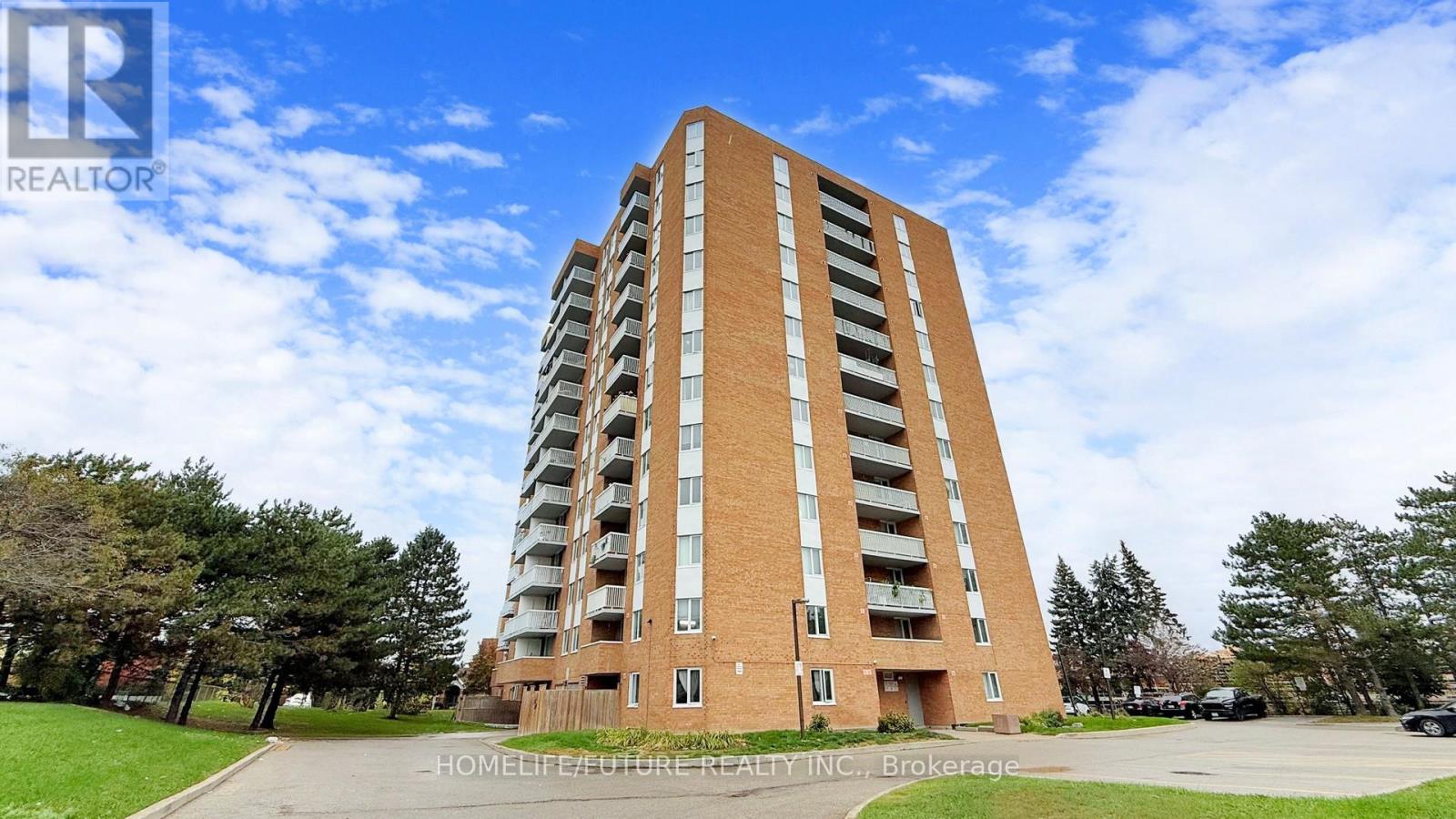204 - 15 SEWELLS ROAD, Toronto, Ontario