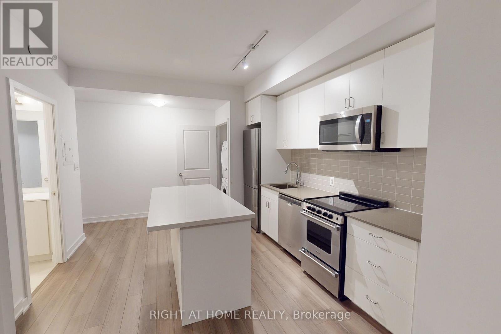 501 - 2799 Kingston Road, Toronto, Ontario  M1M 0E3 - Photo 4 - E12472655