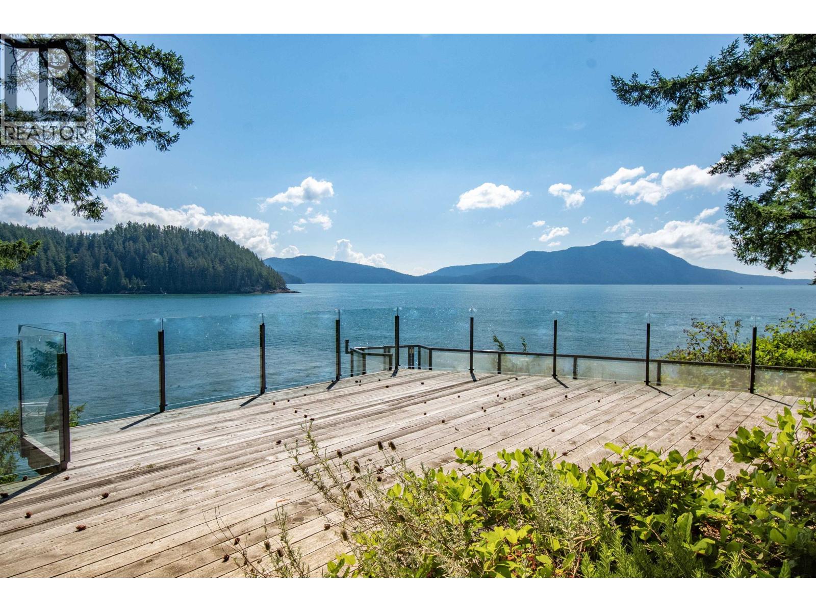 1010 Taki-Te-Si Road, Gambier Island, British Columbia  V0N 1V0 - Photo 2 - R3043293