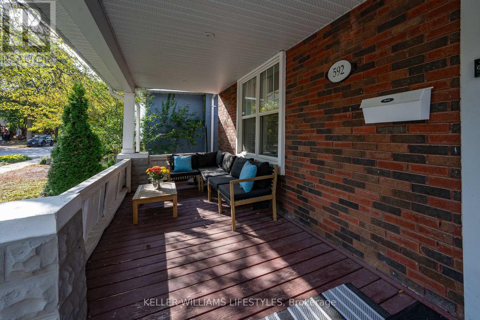 592 Rosedale Street, London East, Ontario  N6B 2C6 - Photo 8 - X12472682