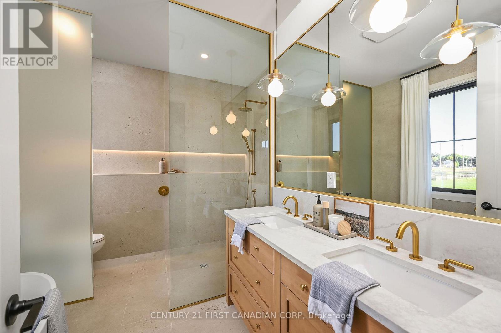203 Foxborough Place, Thames Centre, Ontario  N0M 2P0 - Photo 5 - X12472713