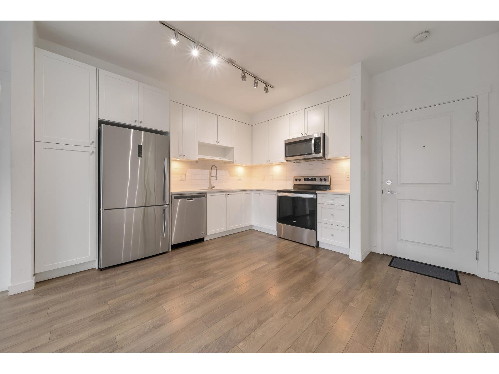 317 13628 81a Avenue, Surrey, British Columbia V3W 3E2 - Photo 8 - R3060137