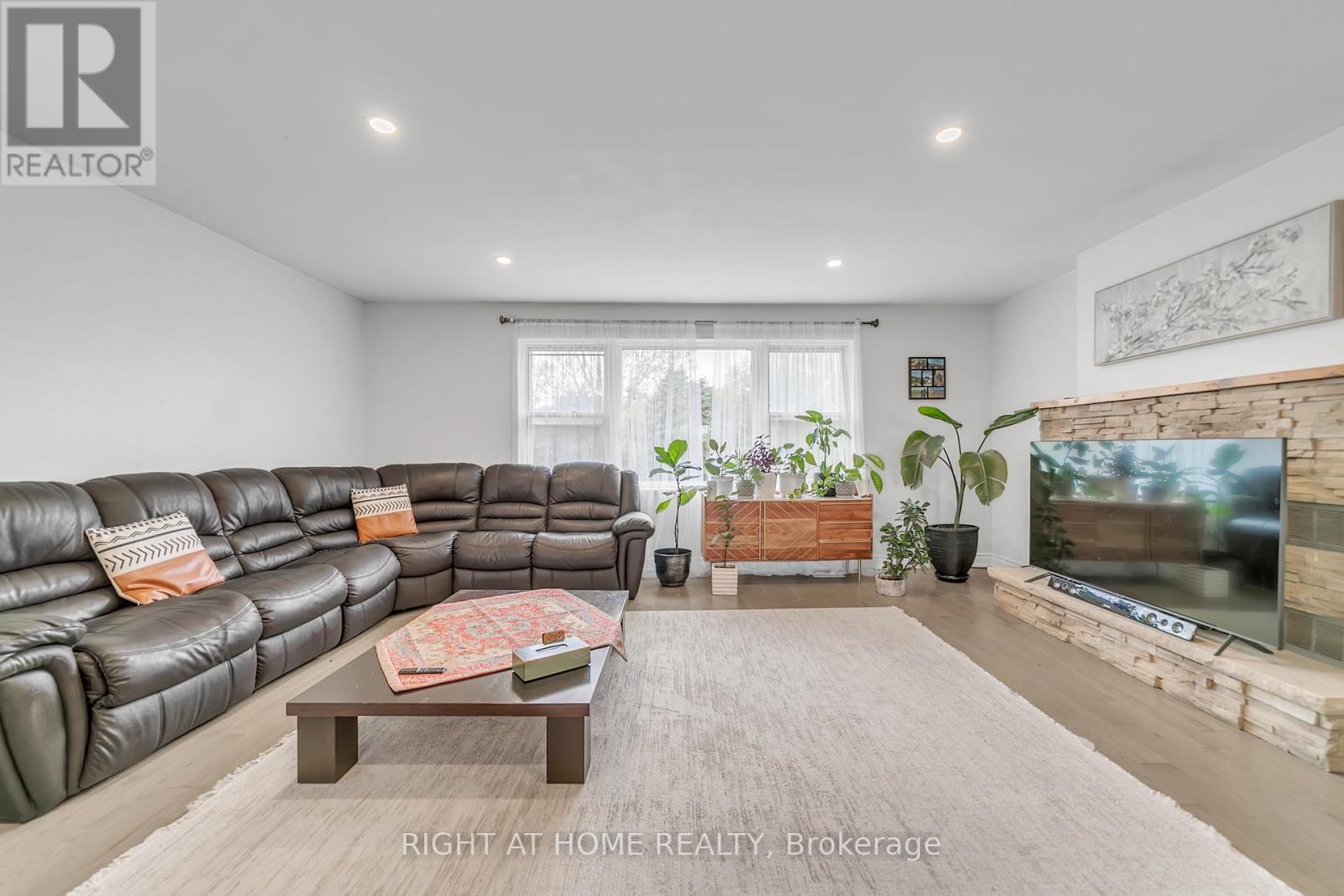 22 Hamilton Drive, Newmarket, Ontario  L3Y 3E8 - Photo 26 - N12472640