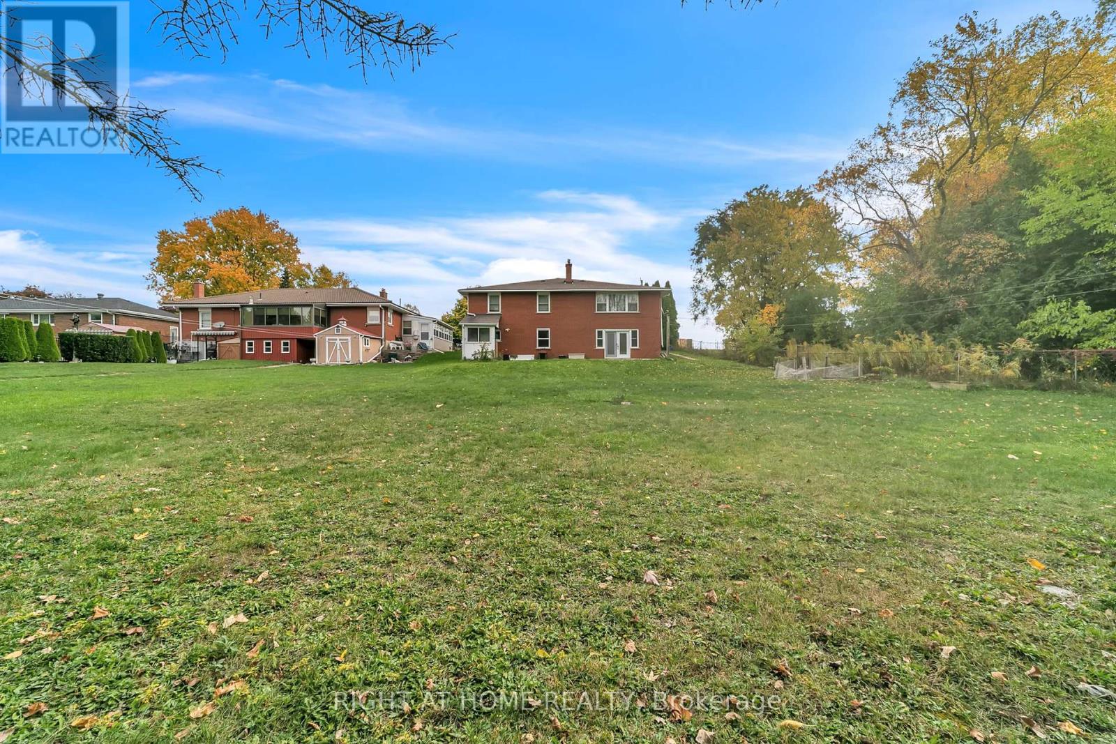 22 Hamilton Drive, Newmarket, Ontario  L3Y 3E8 - Photo 42 - N12472640
