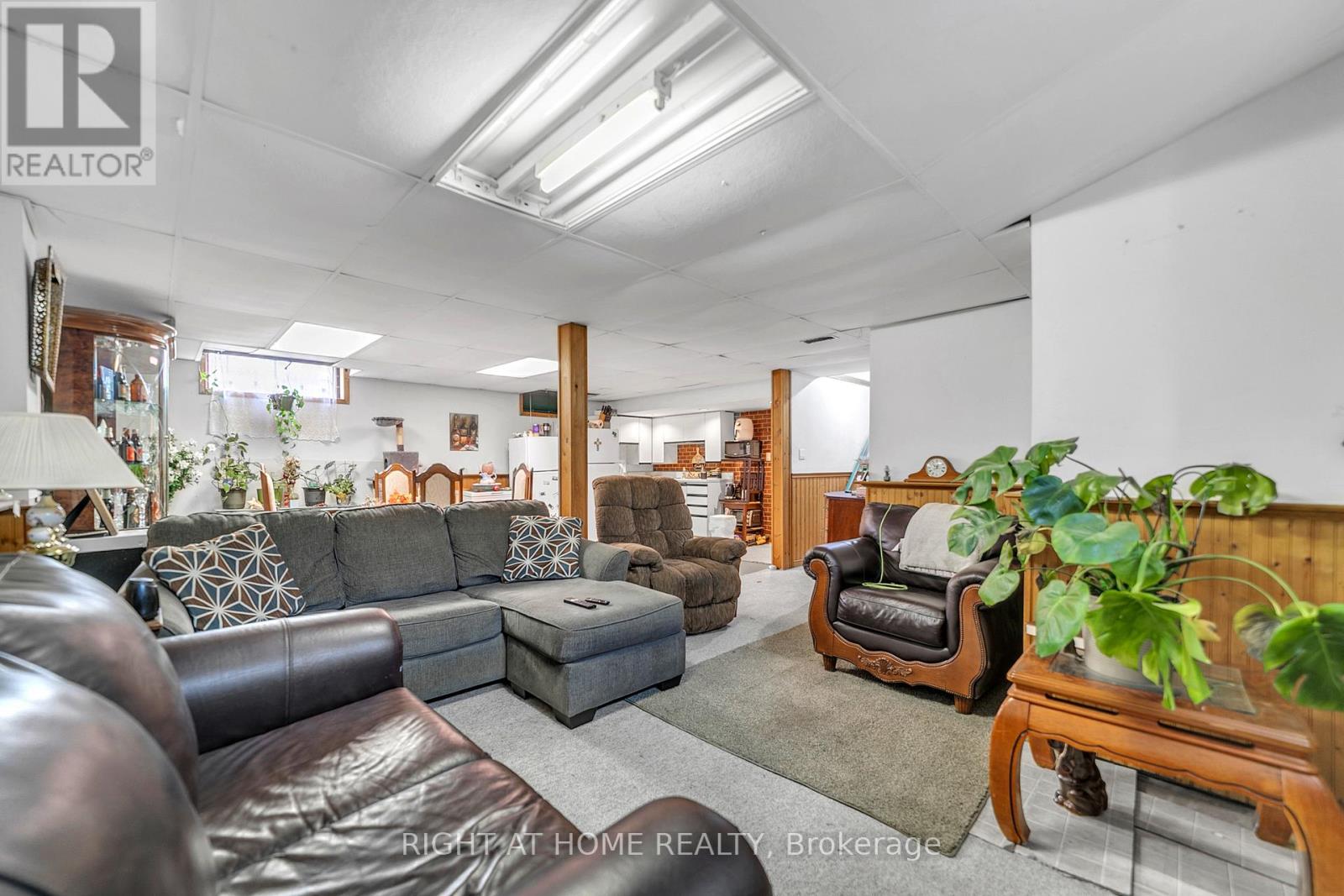 1015 Davis Drive, Newmarket (Huron Heights-Leslie Valley), Ontario  L3Y 2R8 - Photo 37 - N12472643