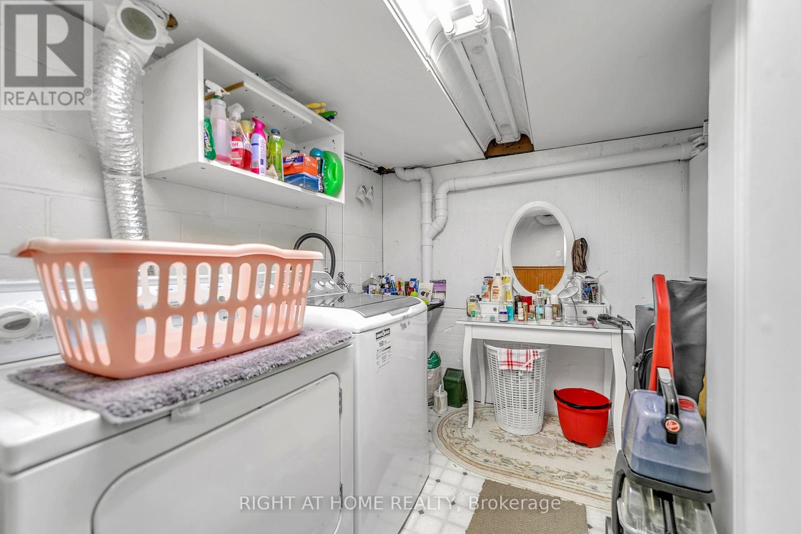 1015 Davis Drive, Newmarket (Huron Heights-Leslie Valley), Ontario  L3Y 2R8 - Photo 39 - N12472643