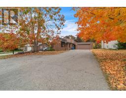 1015 DAVIS DRIVE, Newmarket, Ontario