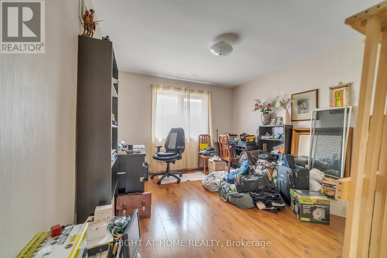 1025 Davis Drive, Newmarket (Huron Heights-Leslie Valley), Ontario  L3Y 2R8 - Photo 16 - N12472645