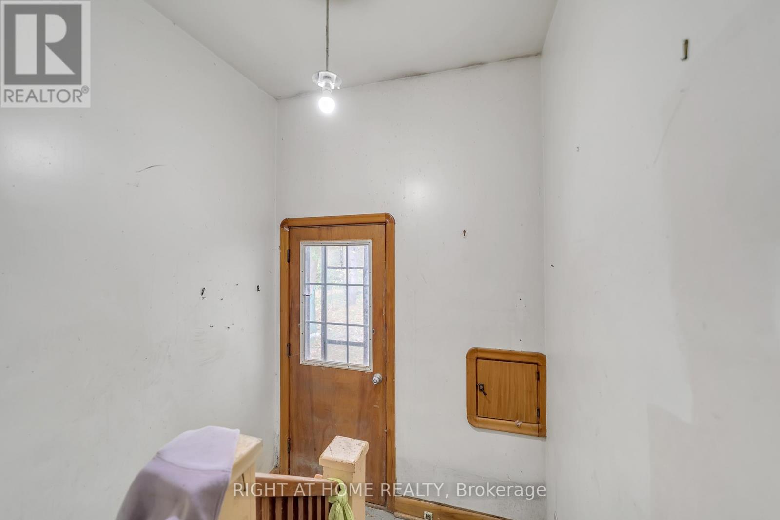 1029 Davis Drive, Newmarket (Huron Heights-Leslie Valley), Ontario  L3Y 2R8 - Photo 13 - N12472646
