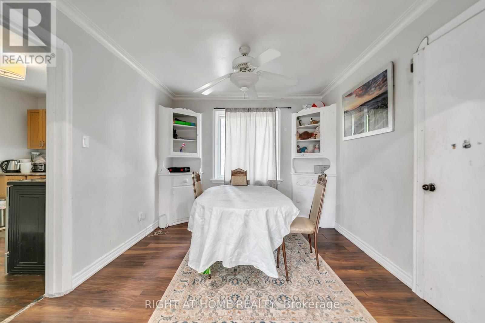 1029 Davis Drive, Newmarket (Huron Heights-Leslie Valley), Ontario  L3Y 2R8 - Photo 8 - N12472646