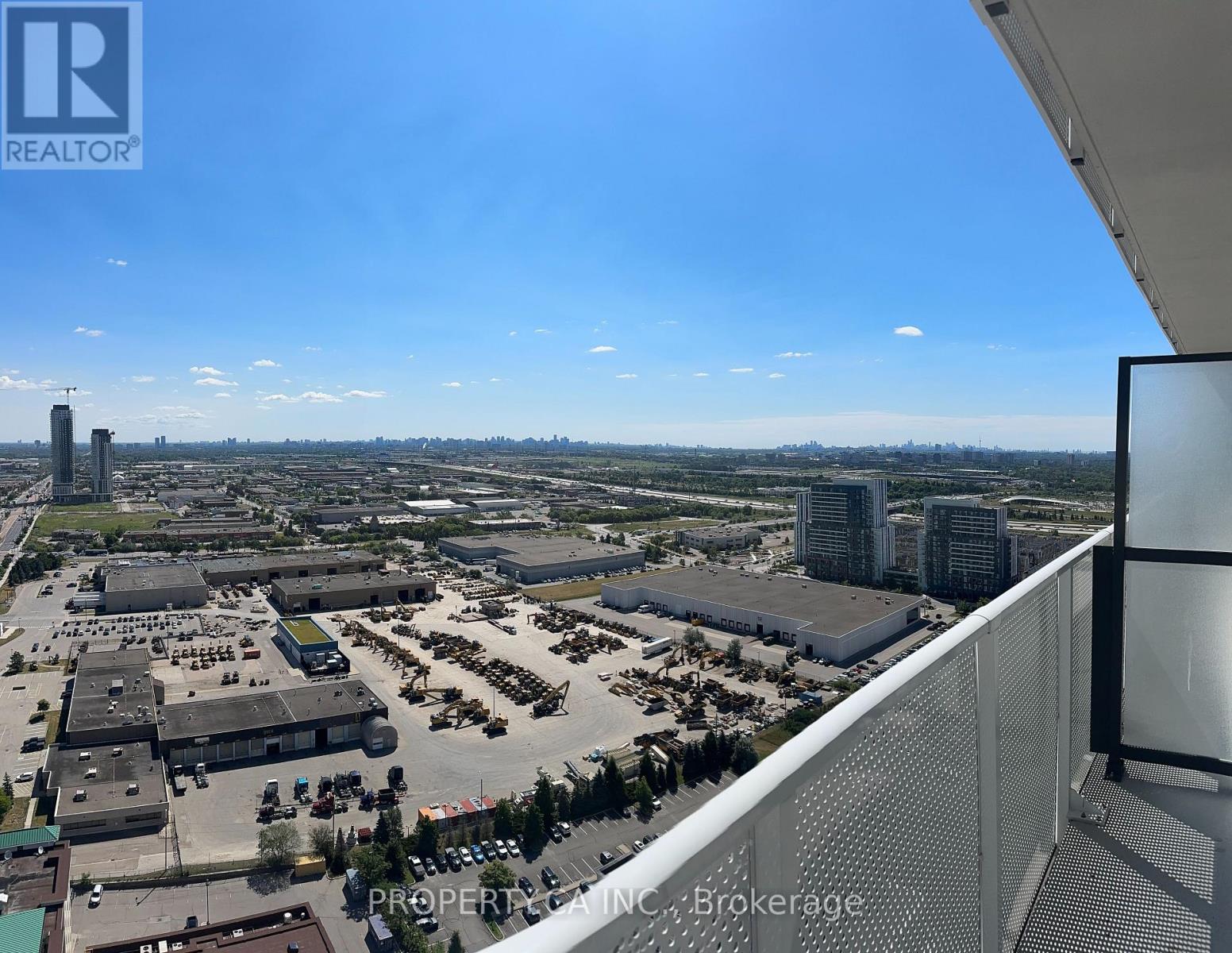 3306 - 28 Interchange Way, Vaughan, Ontario  L4K 0P8 - Photo 12 - N12472662