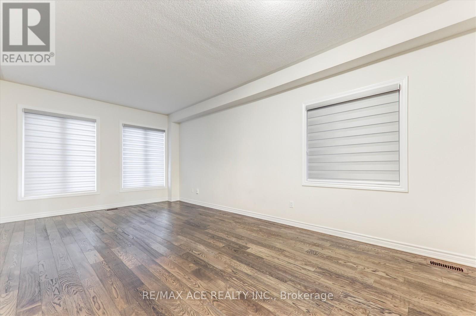 27 Mccaskell Street, Brock (Beaverton), Ontario  L0K 1A0 - Photo 7 - N12472668