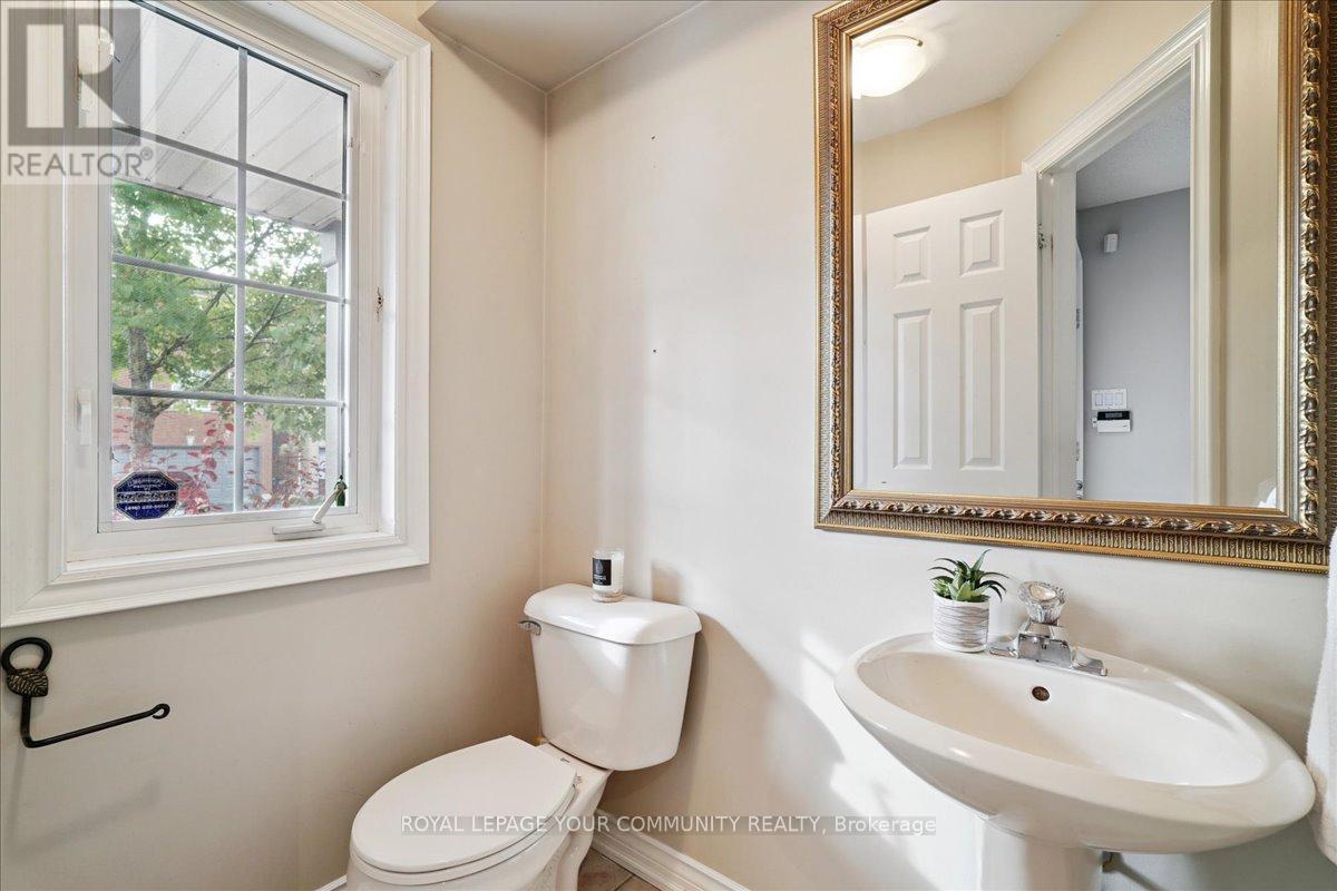 35 Timberview Drive, Vaughan (Patterson), Ontario  L4J 8M2 - Photo 12 - N12472675