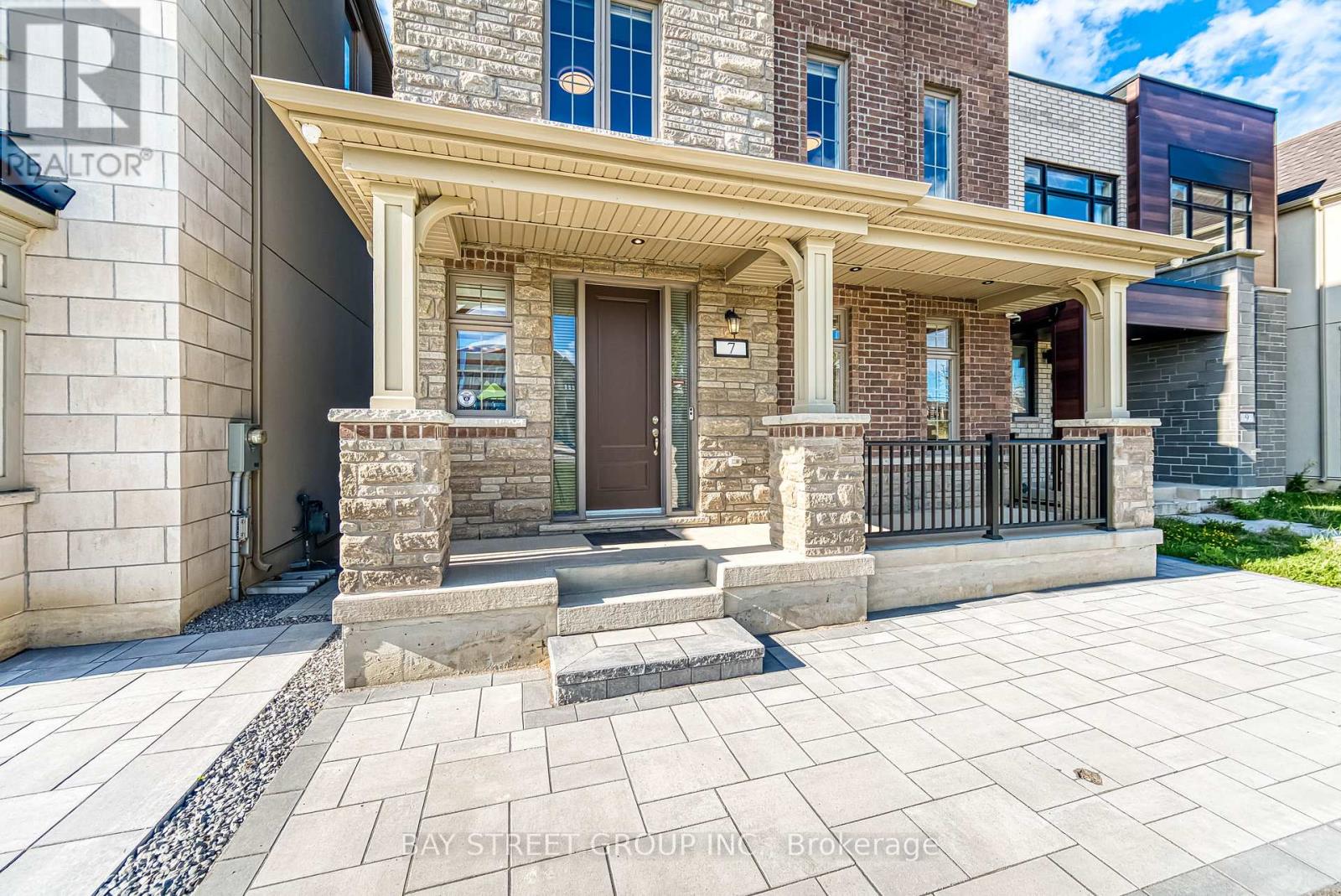 7 Kohn Lane, Markham (Angus Glen), Ontario  L6C 3J3 - Photo 3 - N12472676