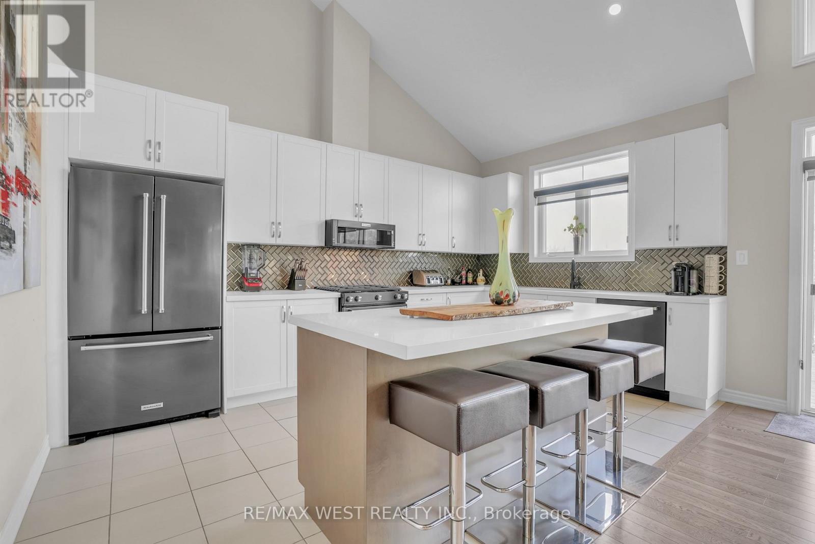 8 Spooner Crescent, Collingwood, Ontario  L9Y 1T3 - Photo 7 - S12472621