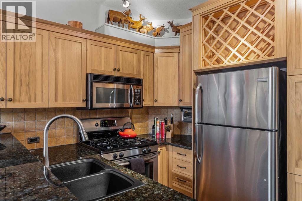 1103, 70 Dyrgas Gate, Canmore, Alberta  T1W 3J6 - Photo 12 - A2256310