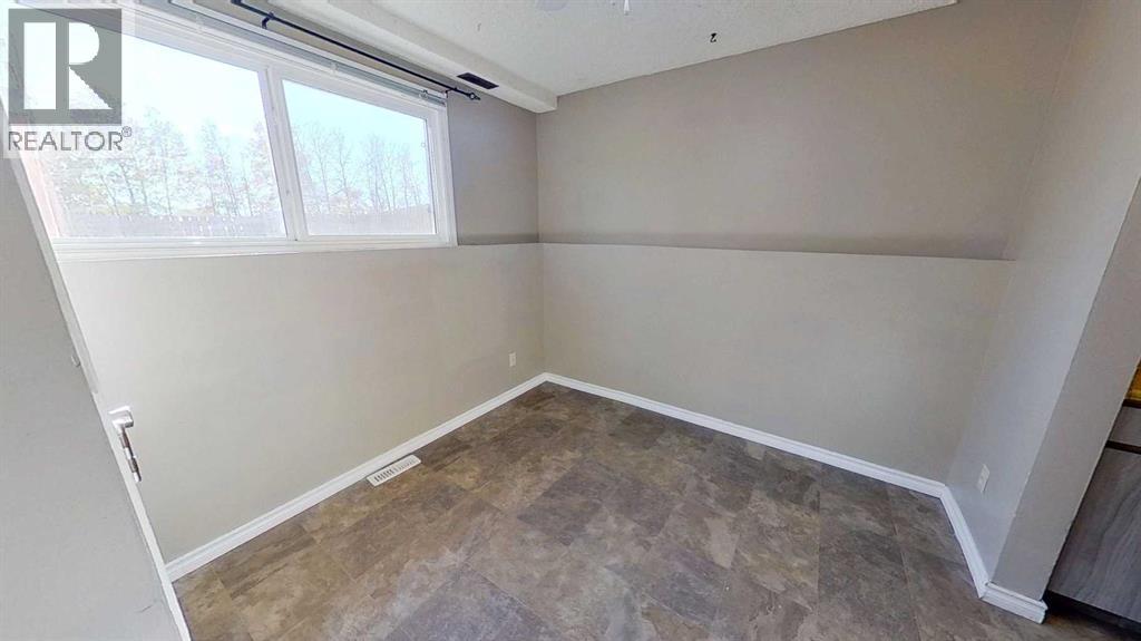 B, 5915 45 Avenue, Lacombe, Alberta  T4L 1T8 - Photo 5 - A2263638