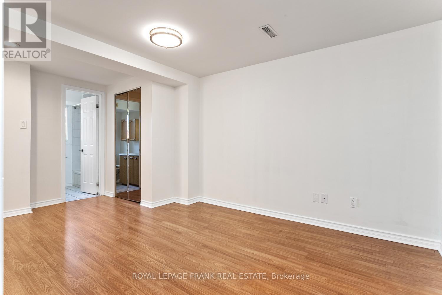 35 Fernbank Place, Whitby, Ontario  L1R 1T1 - Photo 21 - E12472703