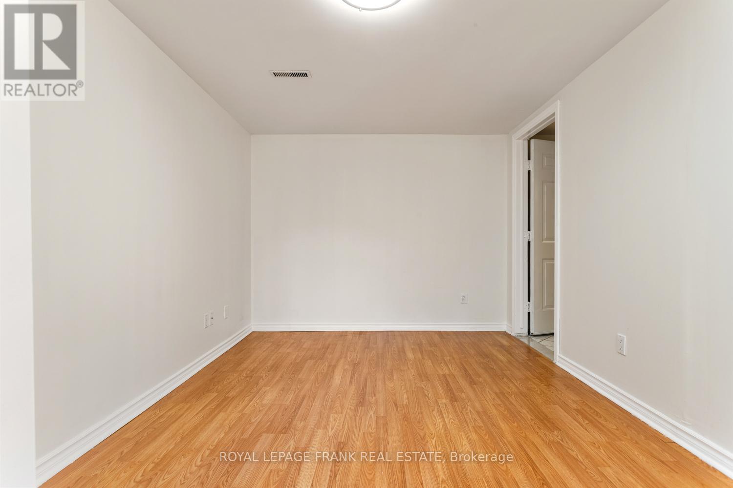 35 Fernbank Place, Whitby, Ontario  L1R 1T1 - Photo 23 - E12472703
