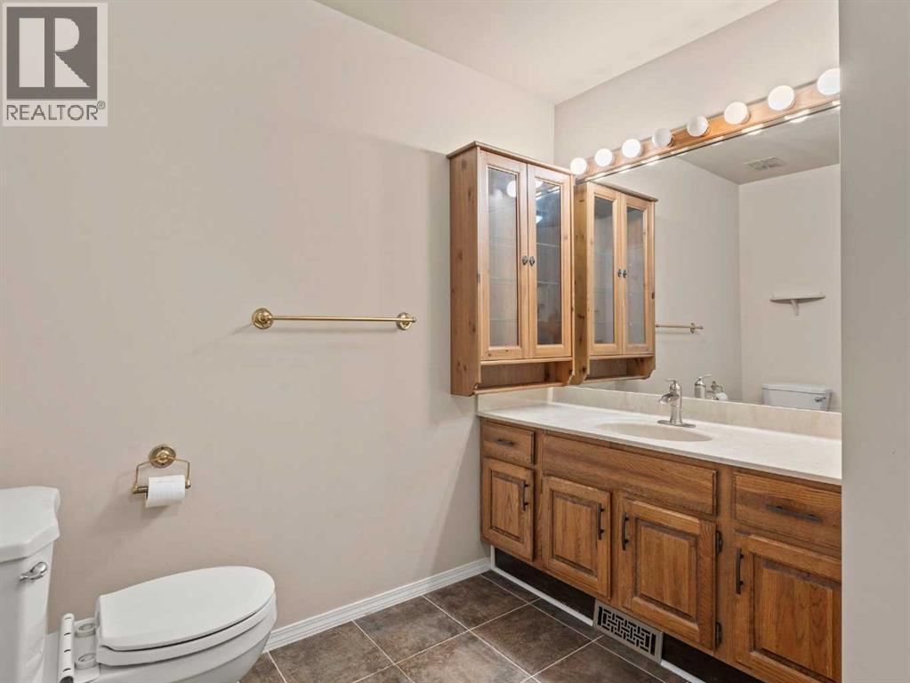 10, 8533 Silver Springs Road Nw, Calgary, Alberta  T3B 4A6 - Photo 15 - A2255111