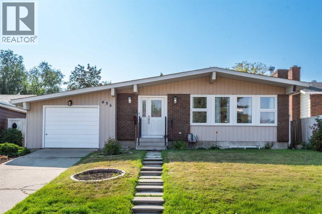 436 Queensland Circle SE, Calgary, Alberta