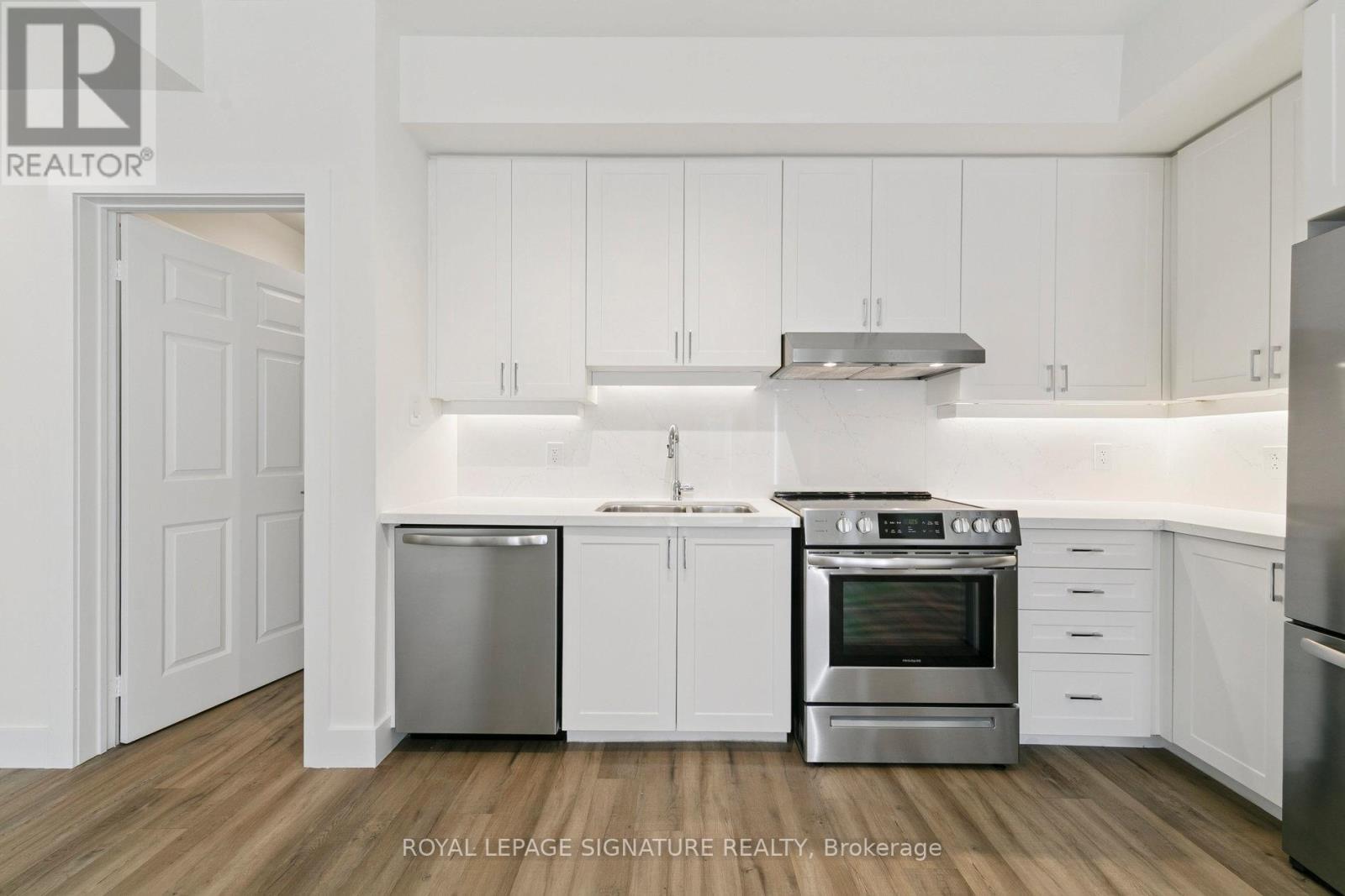 32 - 5035 Oscar Peterson Boulevard, Mississauga, Ontario  L5M 0P4 - Photo 10 - W12472619