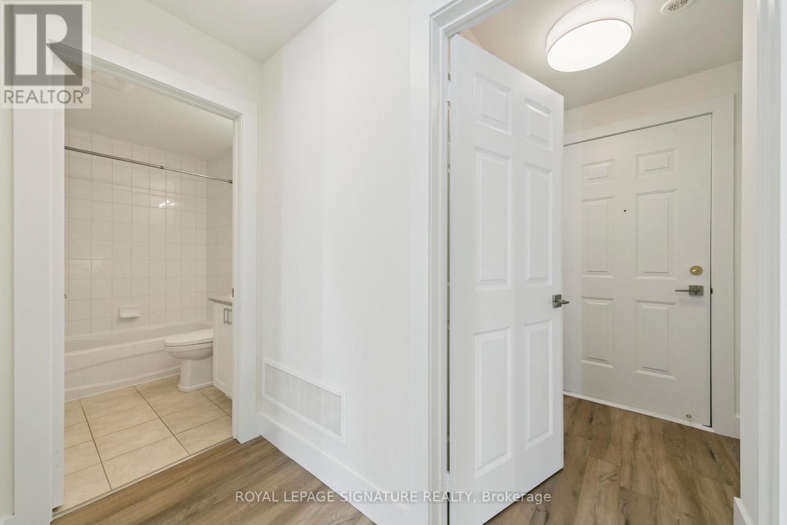 32 - 5035 Oscar Peterson Boulevard, Mississauga, Ontario  L5M 0P4 - Photo 12 - W12472619