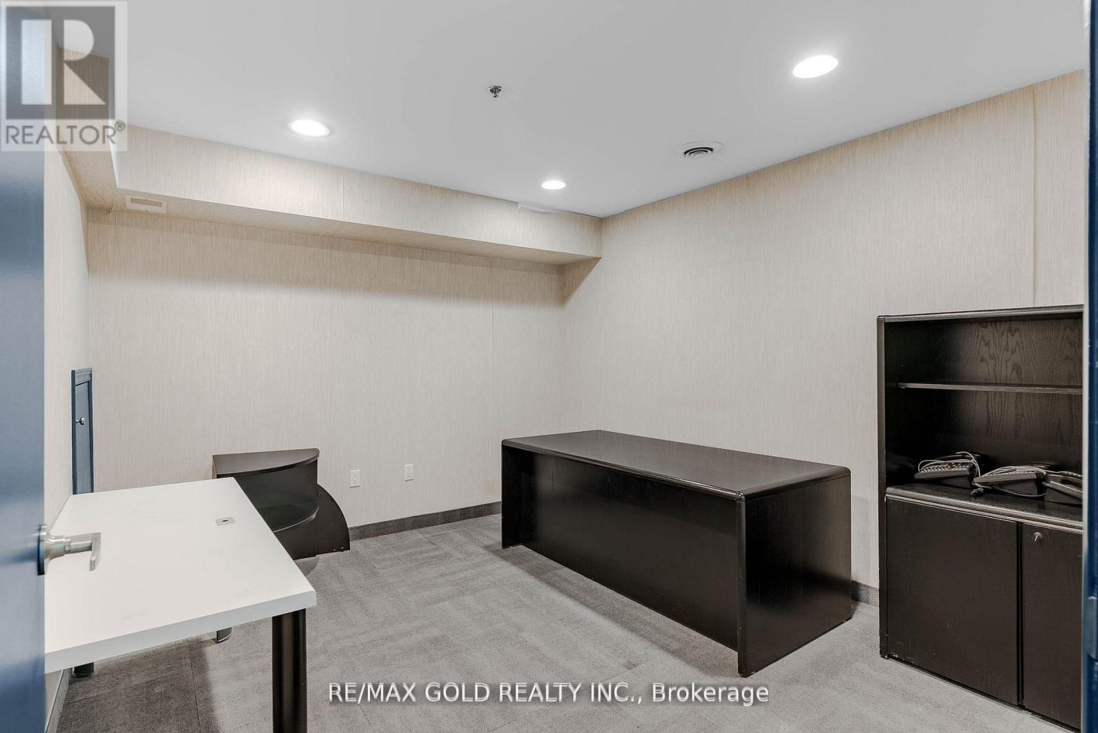 5 - 351 Parkhurst, Brampton (Parkway Belt Industrial Area), Ontario  L6T 0C2 - Photo 19 - W12472629
