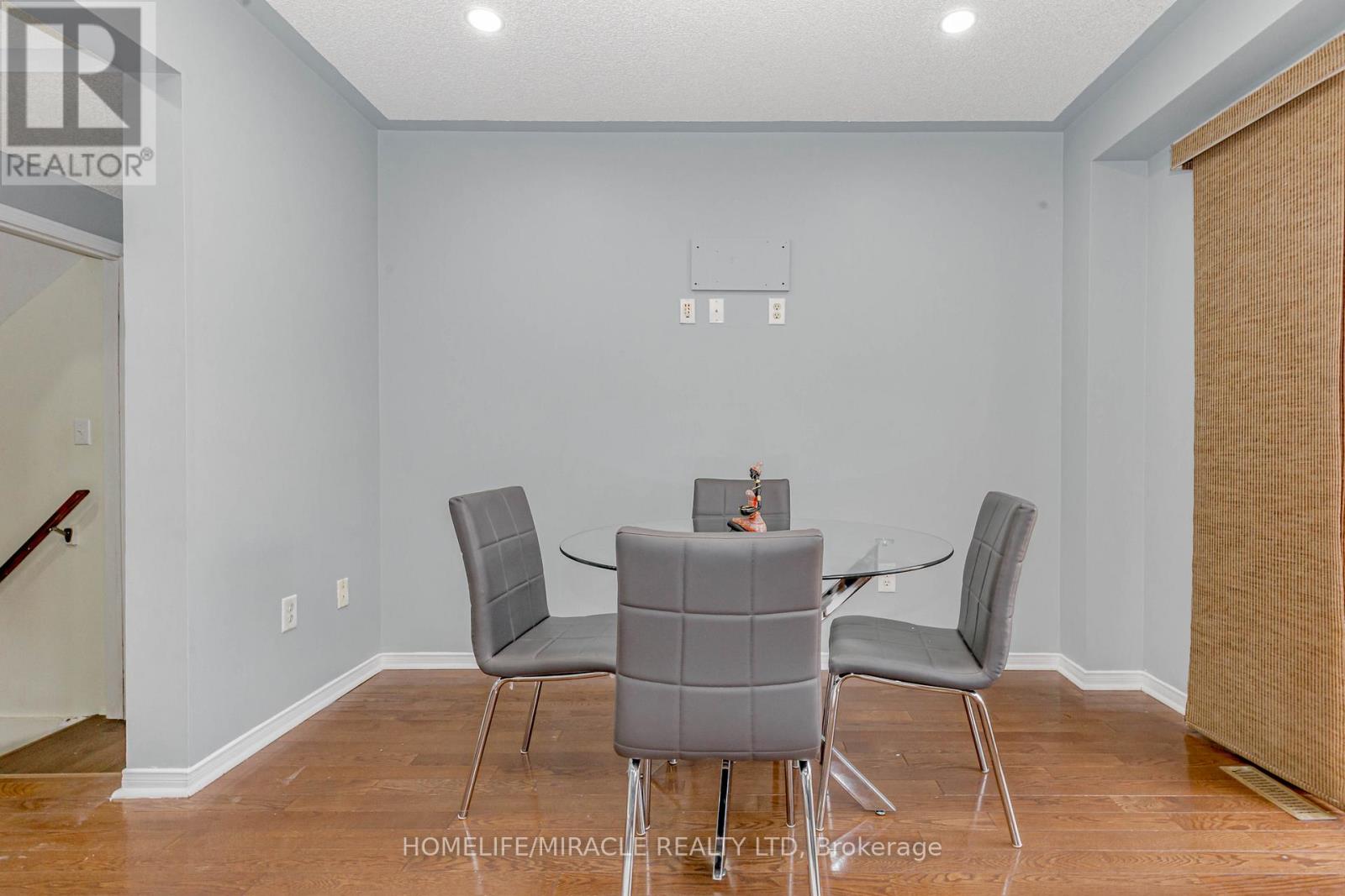 4 Vauxhall Crescent, Brampton, Ontario  L7A 3A3 - Photo 20 - W12472642