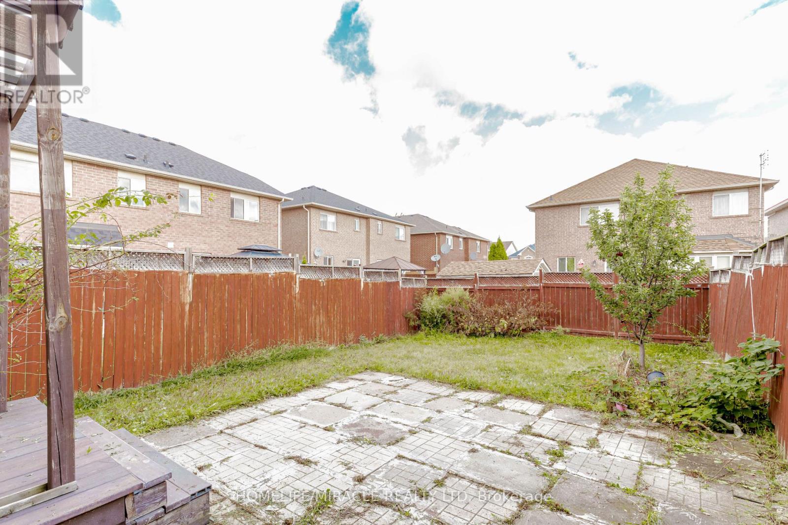 4 Vauxhall Crescent, Brampton, Ontario  L7A 3A3 - Photo 47 - W12472642