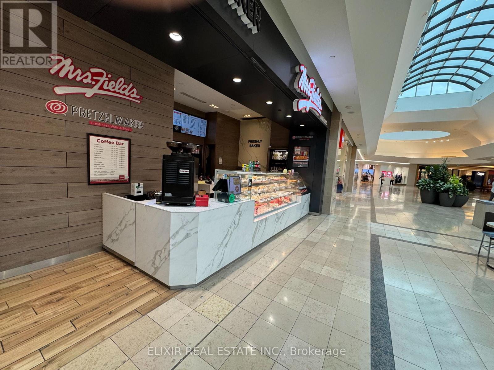 1063 - 25 The West Mall, Toronto (Islington-City Centre West), Ontario  M9C 1B8 - Photo 6 - W12472654