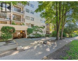 <div class="price">$415,000</div> 503 320 Royal Avenue, New Westminster<br><div style="margin-bottom:8px;"><small>Macdonald Realty Westmar</small></div><div class='bed_bath'>1 Bed | 1 Bath</div>