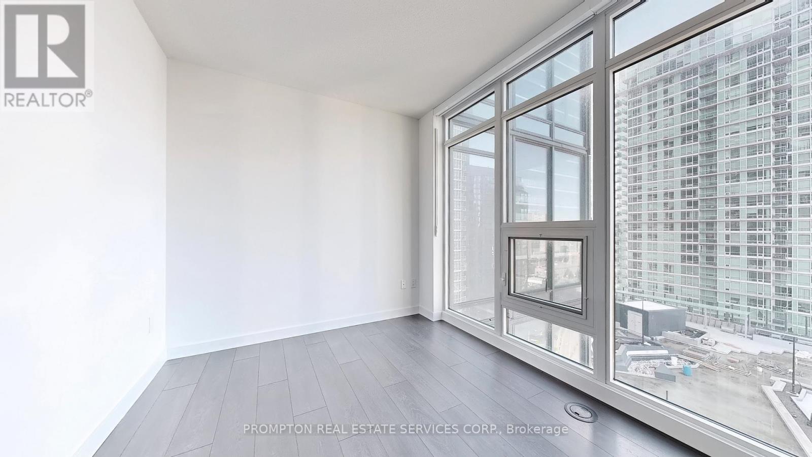 3810 - 3 Concord Cityplace Way, Toronto, Ontario  M5V 0X4 - Photo 32 - C12472699
