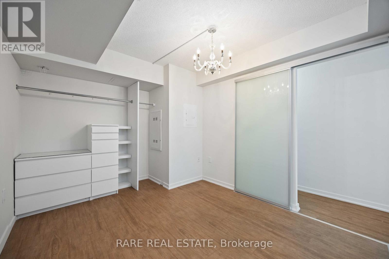 519w - 36 Lisgar Street, Toronto, Ontario  M6J 0C7 - Photo 11 - C12472706
