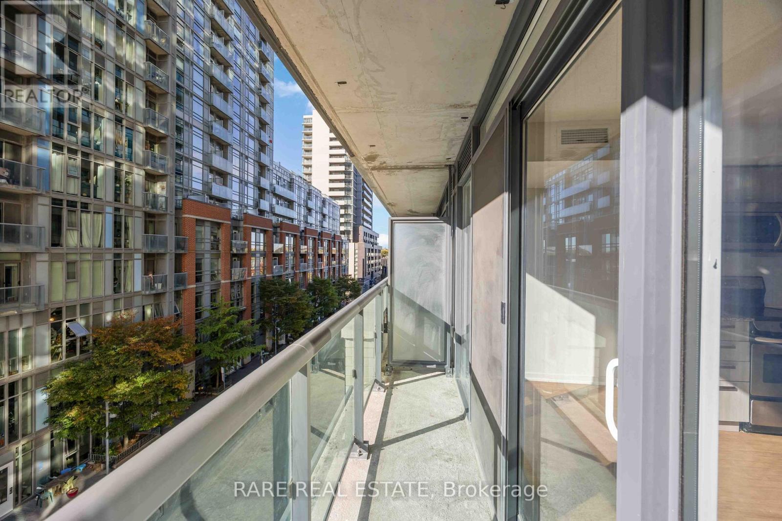 519w - 36 Lisgar Street, Toronto, Ontario  M6J 0C7 - Photo 16 - C12472706
