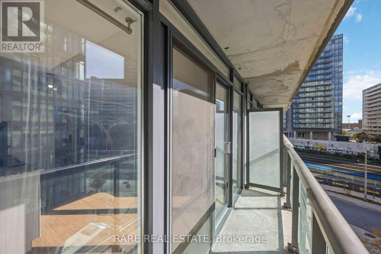 519w - 36 Lisgar Street, Toronto, Ontario  M6J 0C7 - Photo 17 - C12472706