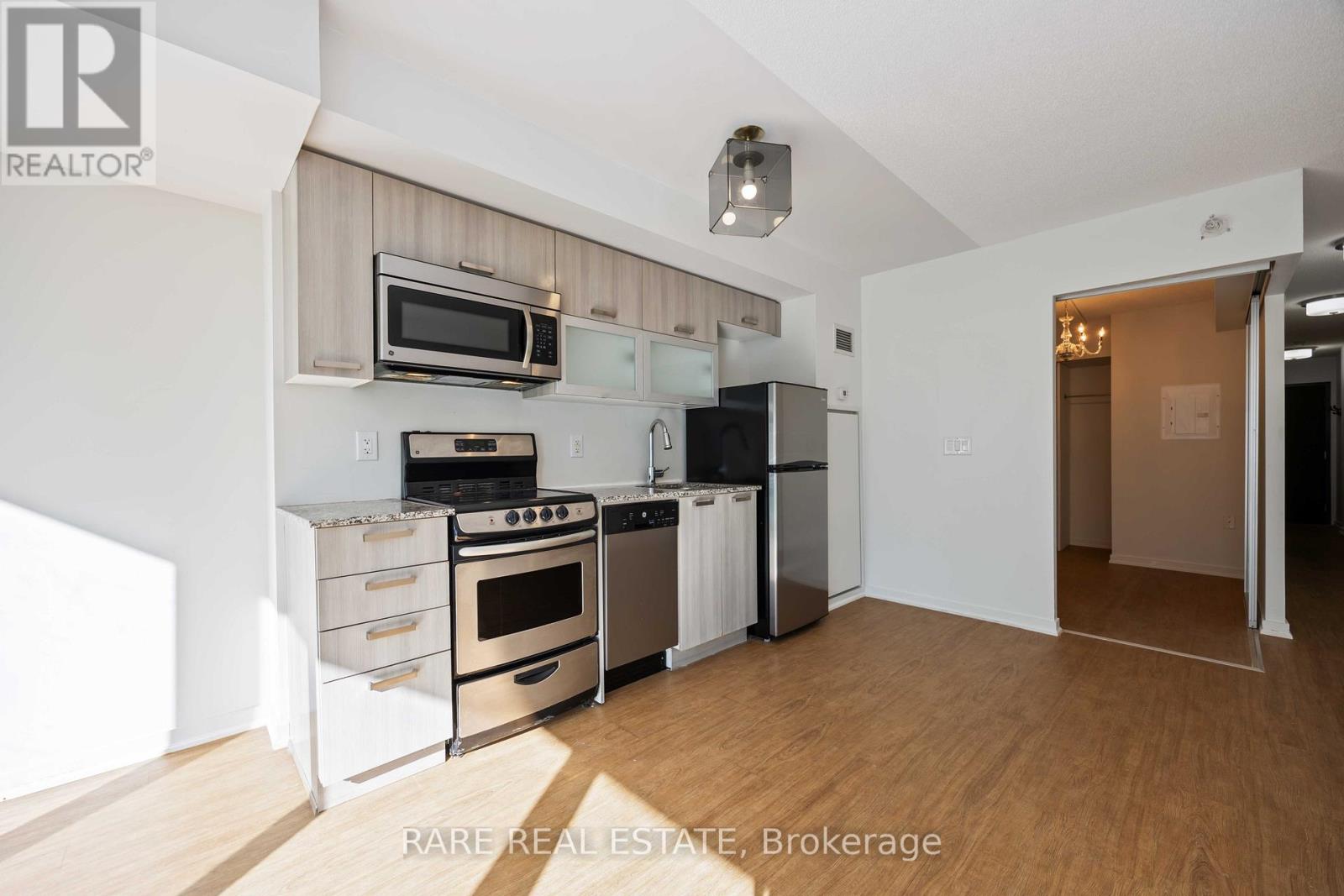 519w - 36 Lisgar Street, Toronto, Ontario  M6J 0C7 - Photo 7 - C12472706
