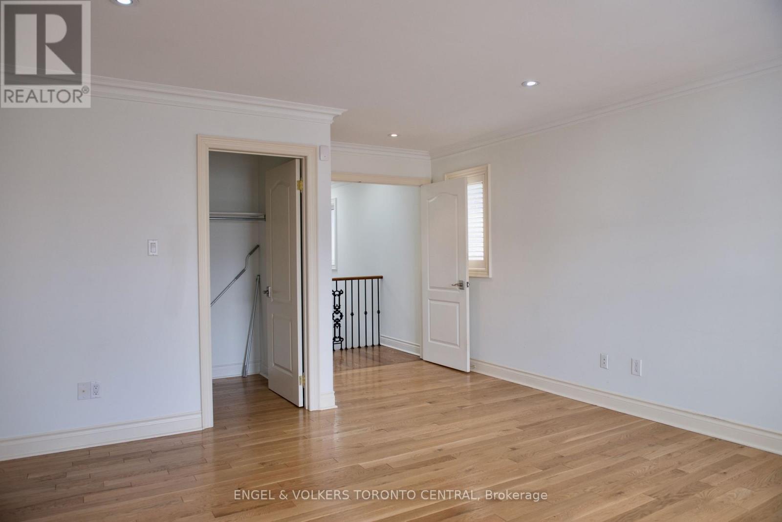 344 Glengarry Avenue, Toronto, Ontario  M5M 1E6 - Photo 16 - C12472709