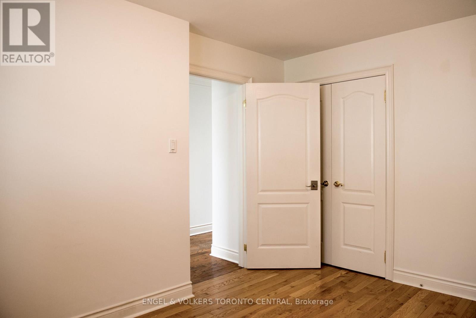 344 Glengarry Avenue, Toronto, Ontario  M5M 1E6 - Photo 23 - C12472709