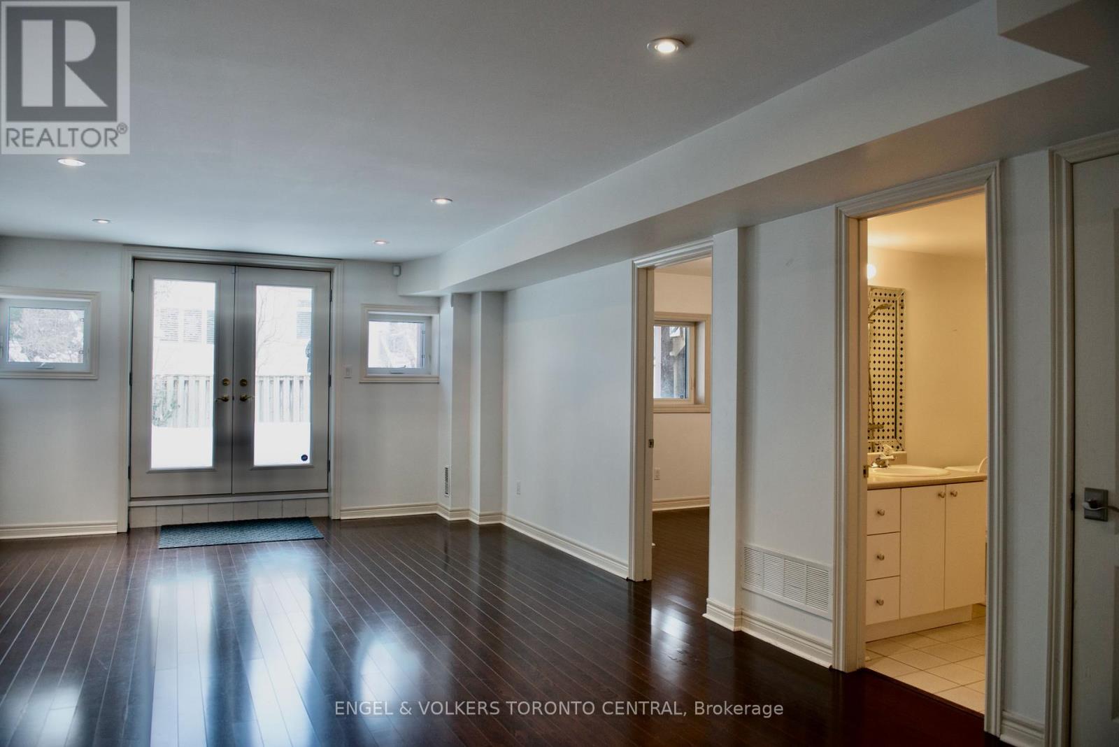 344 Glengarry Avenue, Toronto, Ontario  M5M 1E6 - Photo 30 - C12472709