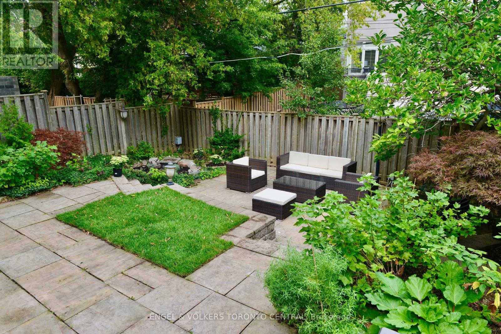 344 Glengarry Avenue, Toronto, Ontario  M5M 1E6 - Photo 37 - C12472709