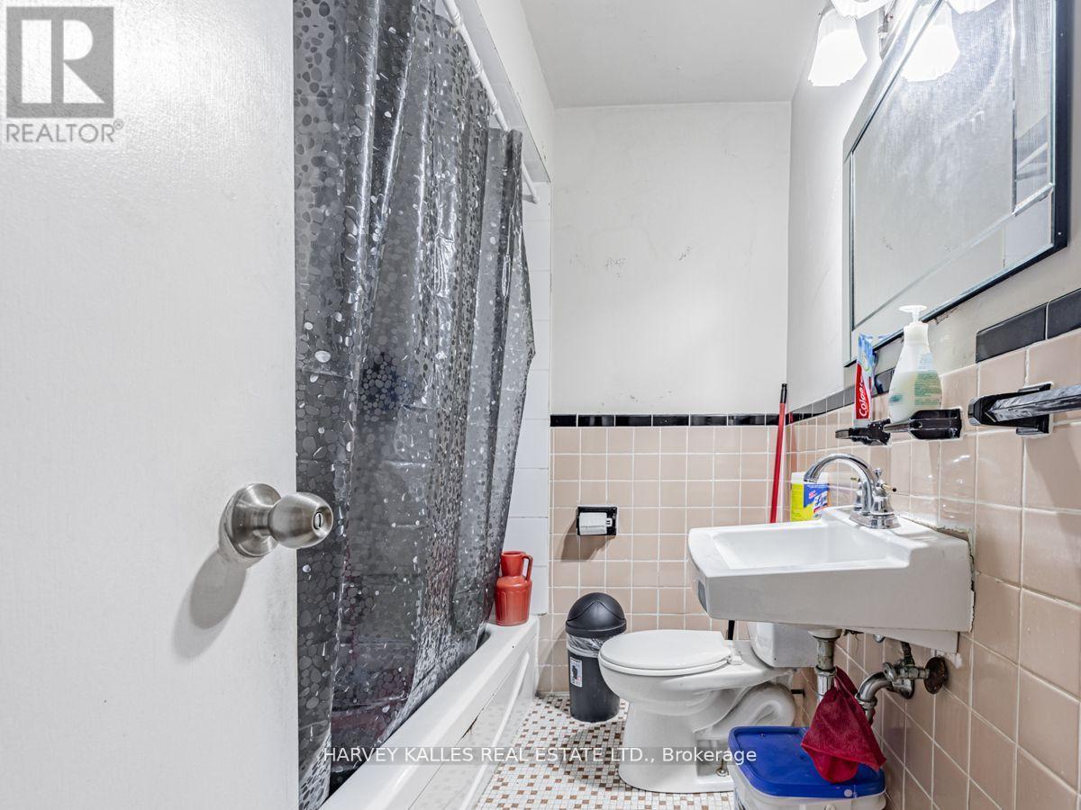 561-563 Danforth Road, Toronto (Clairlea-Birchmount), Ontario  M1K 1E1 - Photo 20 - E12472701