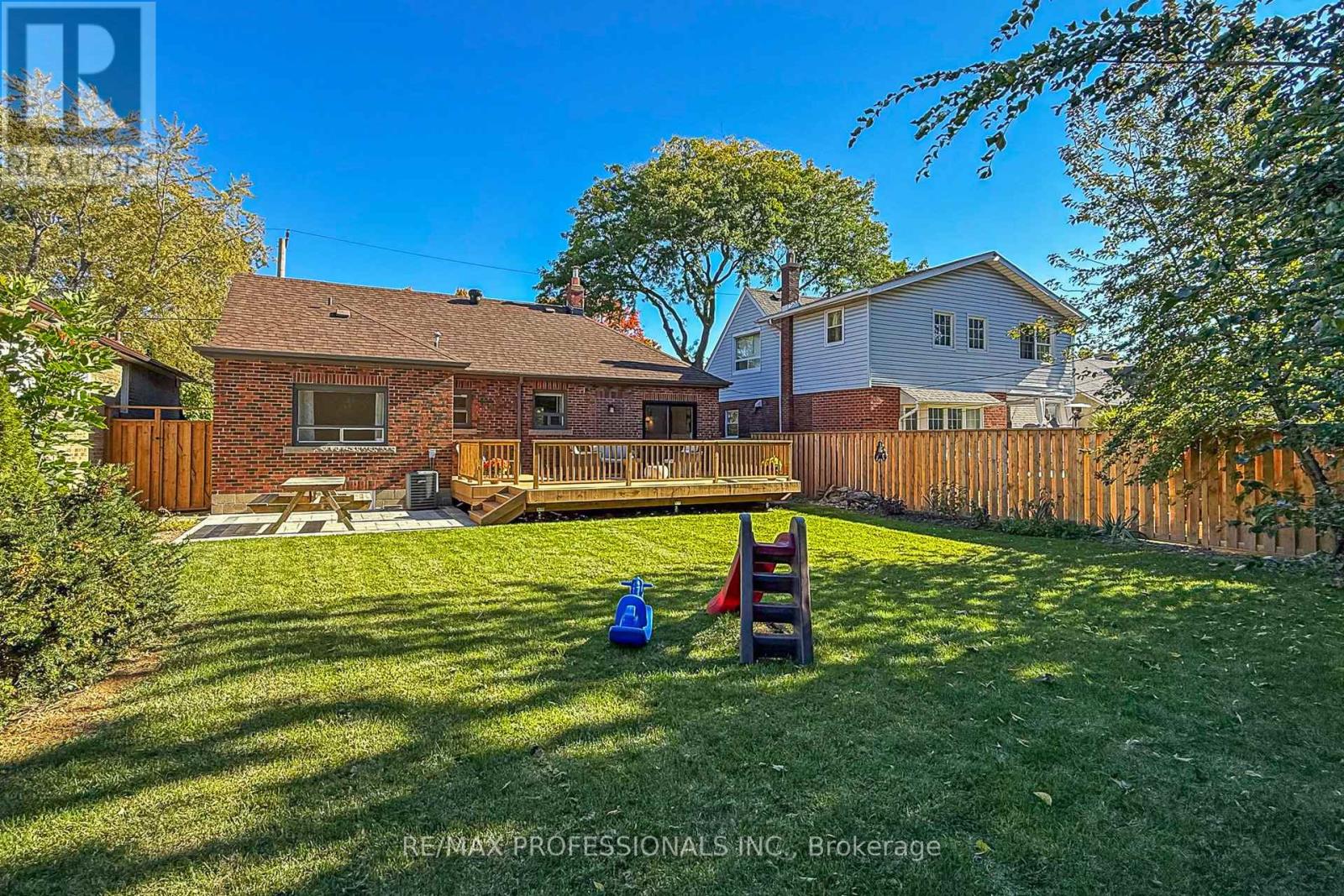 146 Pinegrove Avenue, Toronto (Birchcliffe-Cliffside), Ontario  M1N 2G9 - Photo 33 - E12472705