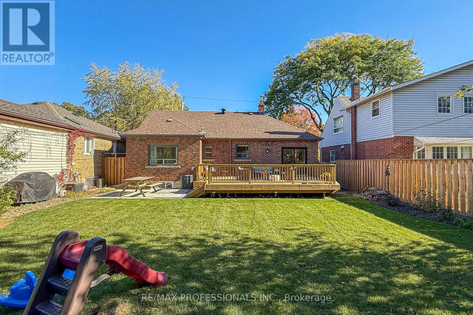 146 Pinegrove Avenue, Toronto (Birchcliffe-Cliffside), Ontario  M1N 2G9 - Photo 34 - E12472705