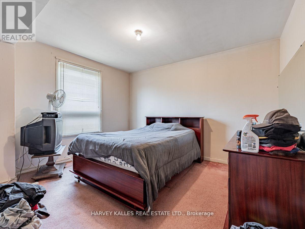 561-563 Danforth Road, Toronto (Clairlea-Birchmount), Ontario  M1K 1E1 - Photo 10 - E12472712