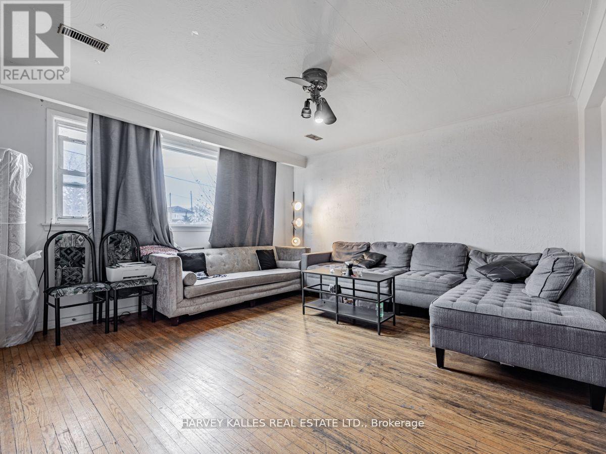 561-563 Danforth Road, Toronto (Clairlea-Birchmount), Ontario  M1K 1E1 - Photo 12 - E12472712